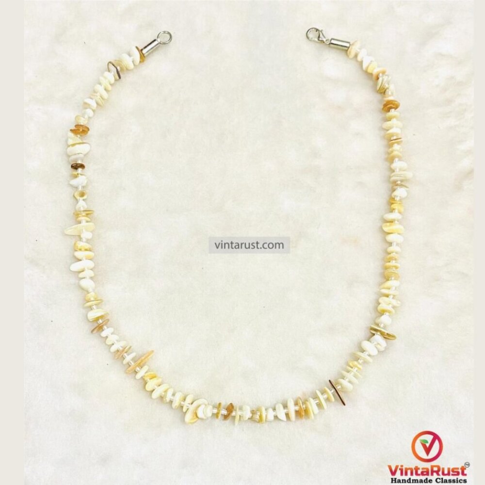 Minimalist Shell Beaded Necklace, Beige & White Natural Shell Necklace, Unisex - Picture 1 of 4
